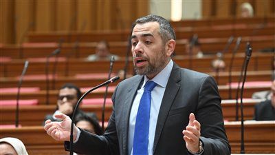 حاسب على كلامك.. أنت في مجلس النواب.. مشادة بين النائب محمد فؤاد ورجل الأعمال حسام الشاعر - الخليج الان