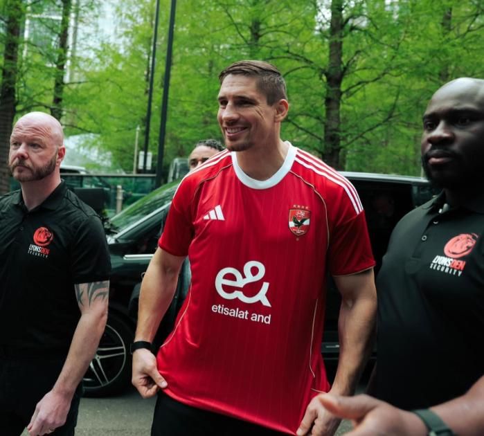 هيرن يكشف كواليس عقد أوسيك والرسالة التي عطّلت مواجهة الـ50 مليون