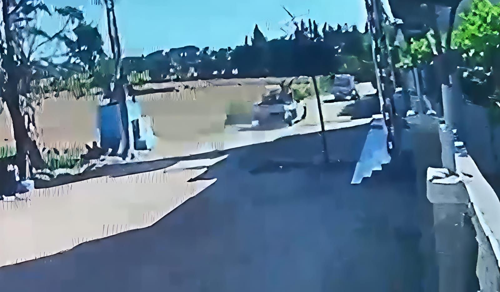 بيتنا اتخرب .. شقيقان يستغيثان بعد قيام 3 أشخاص يستقلون سيارة بالشرقية بسرقة أنابيب ومبلغ مالي منهما - الخليج الان