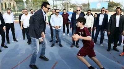 وزير الشباب والرياضة ومحافظ الجيزة يتفقدان أعمال التطوير بنادي الصيد بأكتوبر - الخليج الان