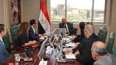 الكهرباء: دعم التحول الرقمى لتحليل ومراقبة بيانات الطاقة ومراقبة أداء مشروعات الطاقة المتجددة - الخليج الان