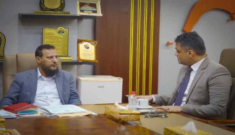محافظ عدن يؤكد اهتمام ودعم السلطة المحلية بتطوير أداء المؤسسات الإعلامية في العاصمة