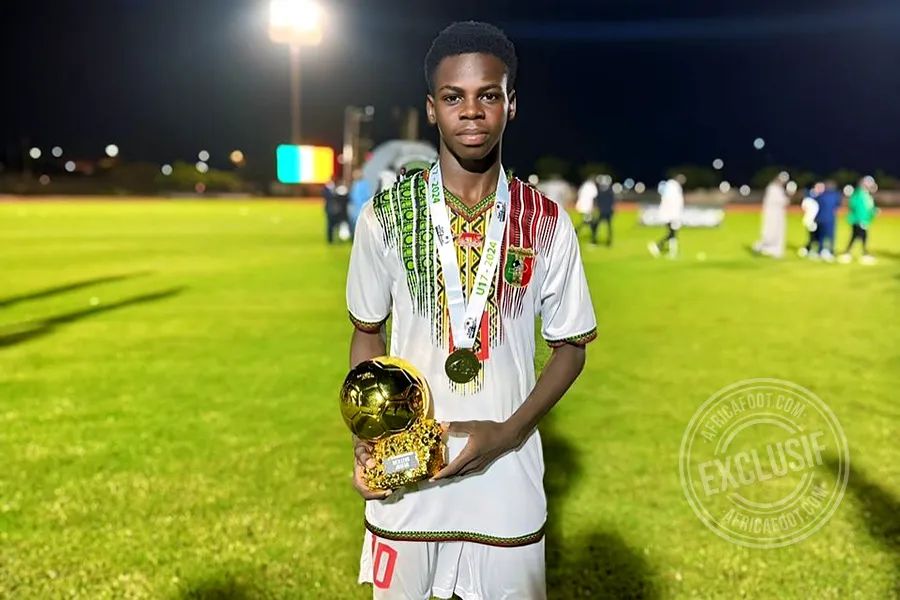 برشلونة يسبق تشيلسي لضم ديمبيلي