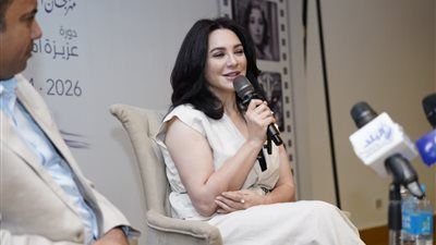 سولاف فواخرجي: شغفي بالفن لا ينتهي وأحرص على تناول قضايا المرأة - الخليج الان