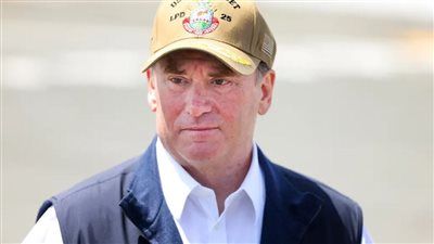 "الأسطول الذهبي وإبستين".. القصة الكاملة لإقالة وزير البحرية الأمريكي وبديله المفاجئ "اللاجئ الفيتنامي" - الخليج الان