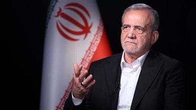 بزشكيان: حصار مضيق هرمز وتهديدات واشنطن تعرقلان المفاوضات مع إيران - الخليج الان