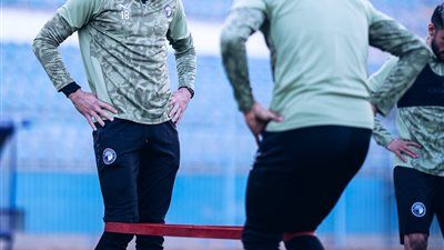 بيراميدز يدخل المرحلة الحاسمة.. مواجهات نارية تحسم مصيره في الدوري المصري الممتاز - الخليج الان