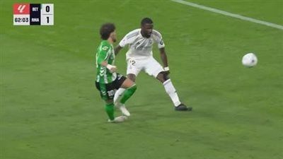 ريال بتيس ضد الريال.. ملخص اهداف ونتيجة مباراة ريال مدريد وريال بيتيس في الدوري الإسباني بعد مرور 60 دقيقة - الخليج الان