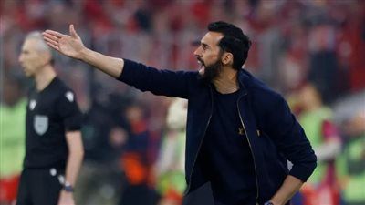 ألفارو أربيلوا يهاجم التحكيم بعد تعادل ريال مدريد أمام ريال بيتيس - الخليج الان