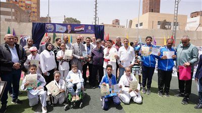 محافظ أسيوط يكرم أبطال المحافظة الرياضيين بعد إنجازات عربية ودولية ويؤكد علي دعم الموهوبين - الخليج الان
