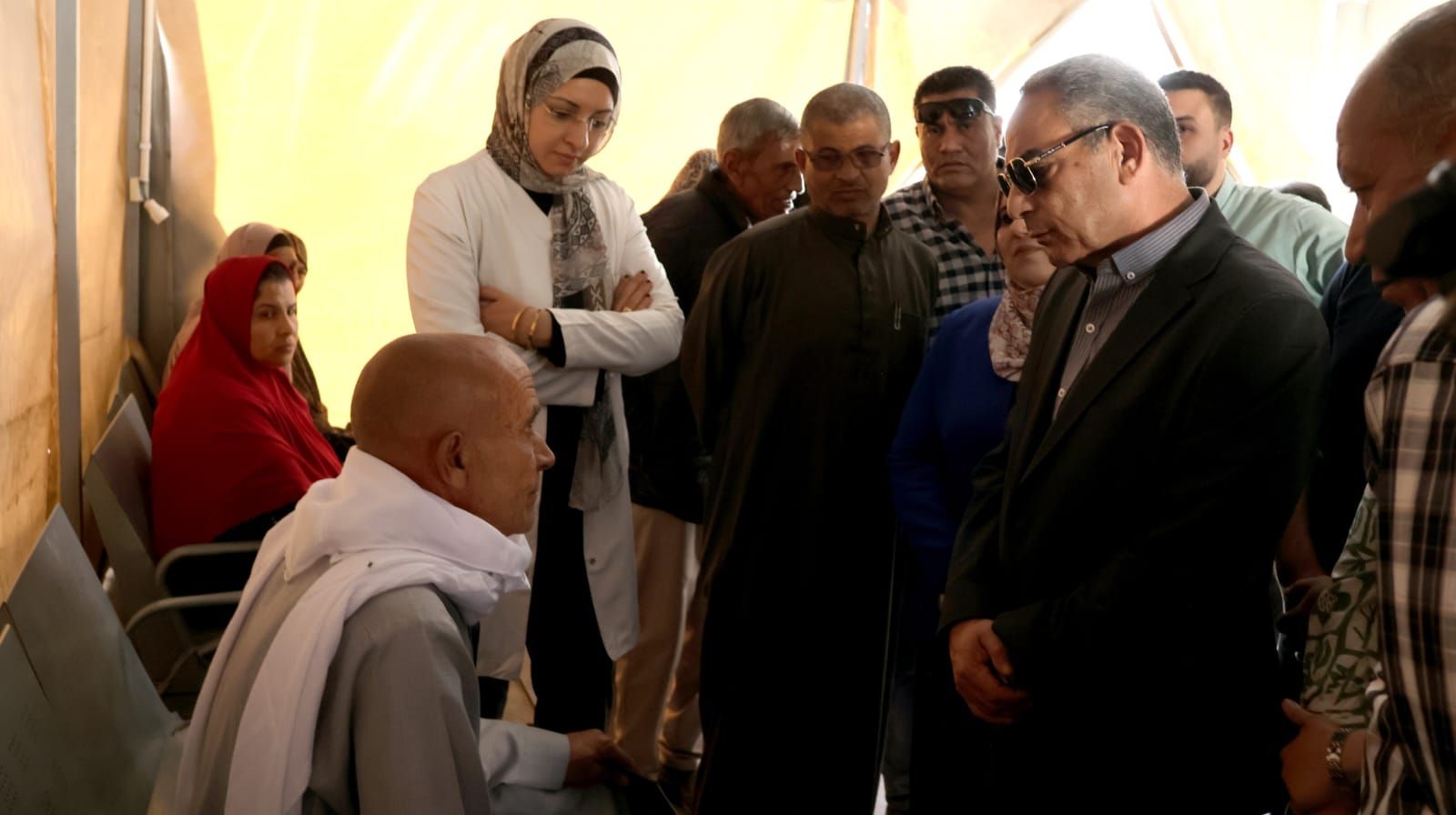 محافظ الإسماعيلية يتفقد محاور مرورية ومواقع خدمية بالقصاصين ويوجه بحلول عاجلة لتحسين الطرق والبنية التحتية - الخليج الان