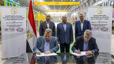 وزير النقل يشهد توقيع اتفاقيتين لتصنيع وتوريد 500 عربة ركاب سكك حديدية مكيفة - الخليج الان