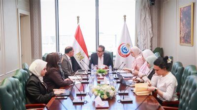 وزير الصحة يبحث تعزيز التعاون مع مركز السياسات الاقتصادية بالمعهد القومي للتخطيط - الخليج الان