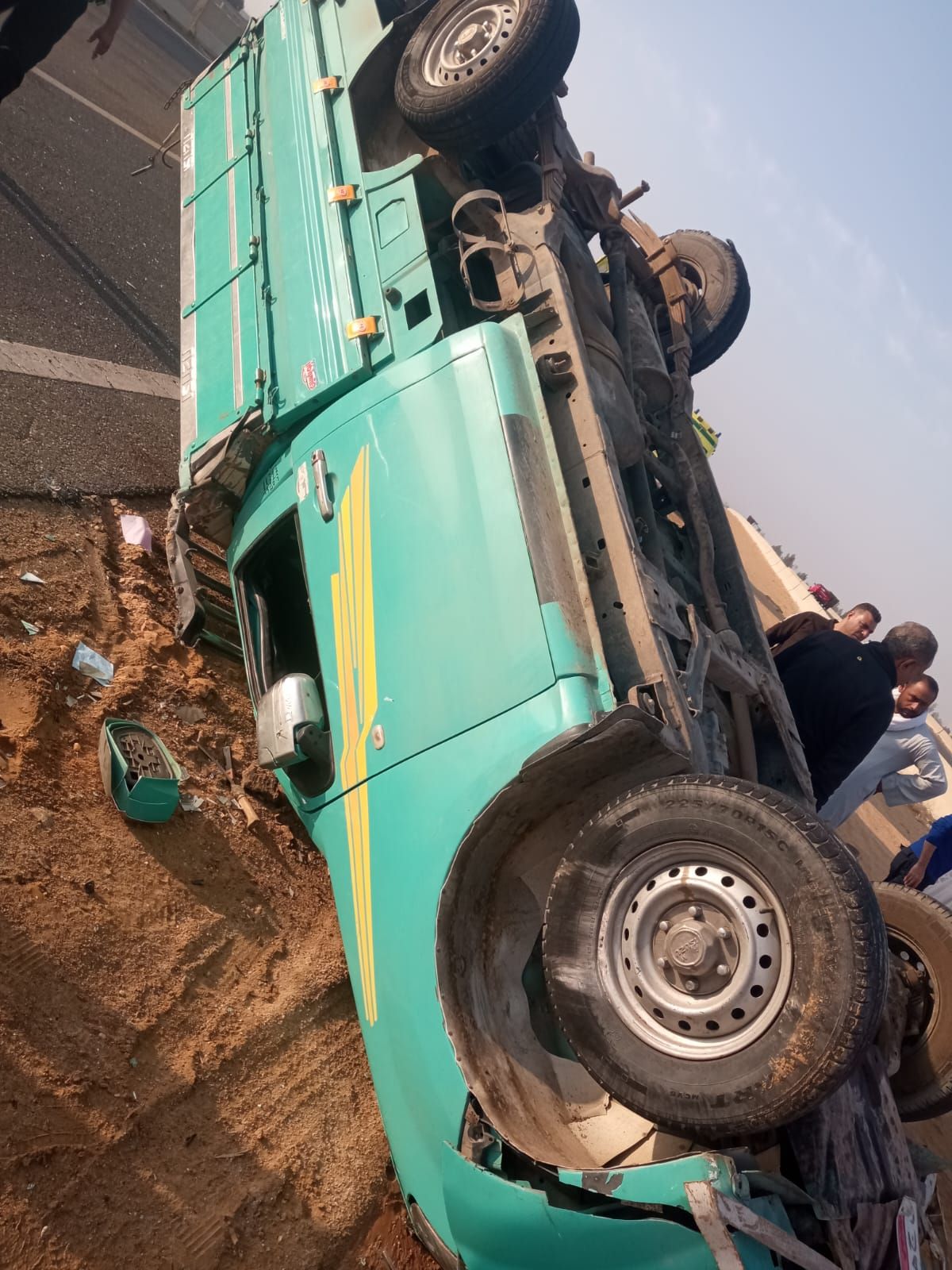 بالأسماء.. تفاصيل مصرع شخص وإصابة 13 في حادث سير مروع بشمال المنيا - الخليج الان