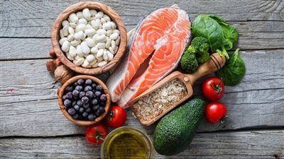 نظام غذائي متوازن للحد من الالتهابات وتعزيز مناعة الجسم طبيعيًا - الخليج الان