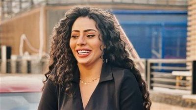 إخلاء سبيل الراقصة حورية وصديقتها بكفالة 20 ألف جنيه بعد اتهامهما بالتعدي على أطباء - الخليج الان