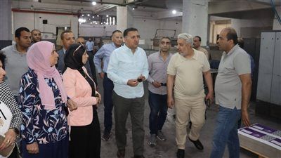 بحضور النواب وأحمد أبو بكر.. محافظ القليوبية يتفقد مصانع العكرشة ويدعم المستثمرين - الخليج الان