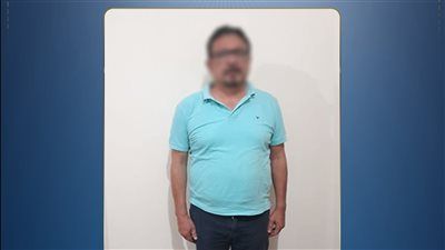 القبض على مدير مدرسة بالجيزة بتهمة ارتكاب تصرفات غير لائقة مع تلميذة - الخليج الان