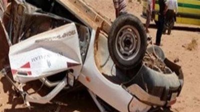 مصرع سائق وإصابة اثنين في انقلاب سيارة نقل بأكتوبر - الخليج الان