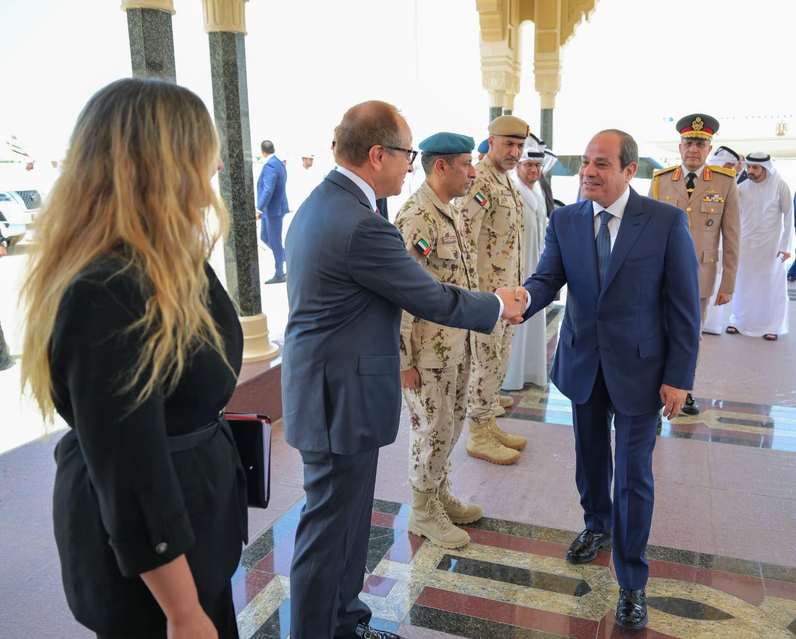 بعد زيارة الرئيس السيسي إلى الإمارات.. علاقات اقتصادية قوية بين مصر والإمارات - الخليج الان