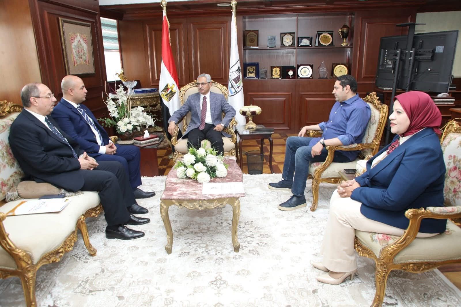 محافظ بني سويف يبحث تعزيز التعاون مع مؤسسة "أولاد الخير" لدعم المبادرات التنموية والخدمية - الخليج الان