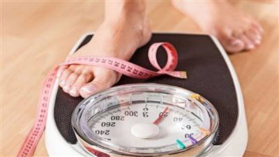 احذر هذه العادة.. خبيرة تغذية تكشف خطورتها وتقدم الحل الأمثل لخسارة الوزن - الخليج الان