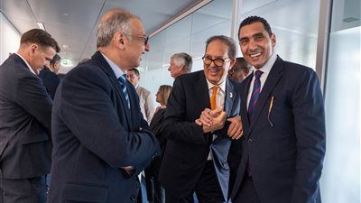 وزير الرياضة جوهر نبيل يخطف الأنظار في افتتاح مقر الاتحاد الدولي لكرة اليد - الخليج الان