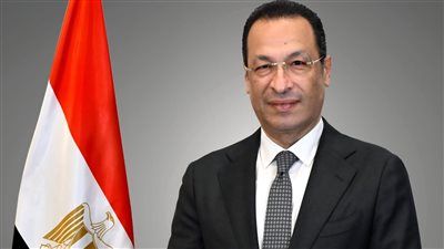 وزير الاتصالات: نستهدف رفع إنتاج الهواتف المحمولة المصنعة محليًا إلى أكثر من 15 مليون جهاز بنهاية 2026 - الخليج الان