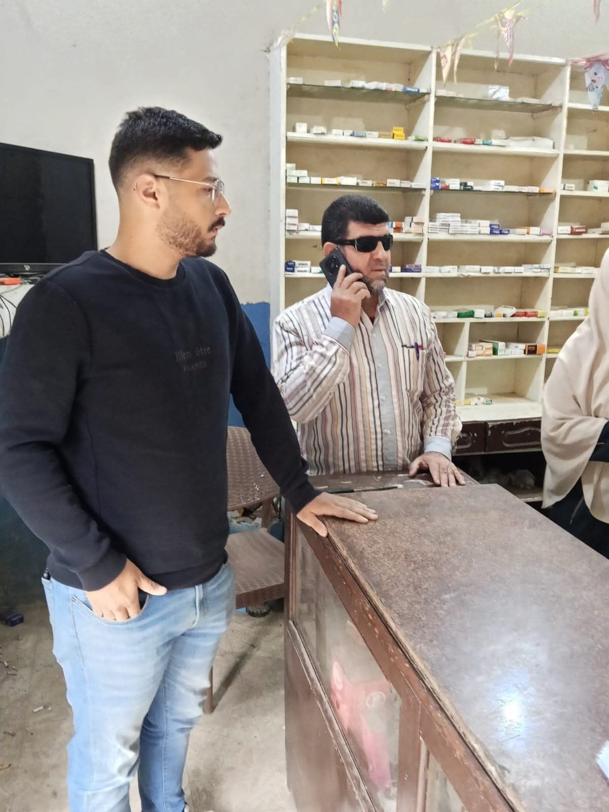 حملة تموينية مشتركة تضبط صيدلية غير مرخصة وأدوية مجهولة المصدر ببني سويف - الخليج الان