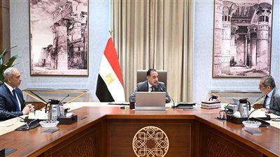 رئيس الوزراء يتابع الموقف التنفيذي لتشغيل عدد من المشروعات بالعاصمة الجديدة - الخليج الان