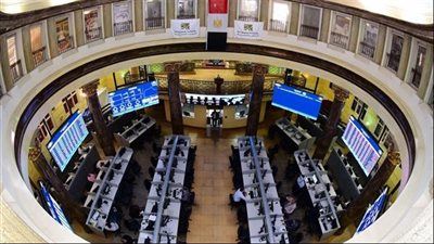 البورصة المصرية تنتعش في منتصف الأسبوع.. مكاسب بـ42 مليار جنيه وصعود جماعي للمؤشرات - الخليج الان