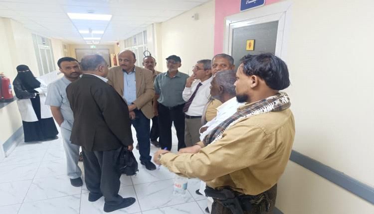 تسجيل ارتياح لأعمال المخيم الجراحي في أبين والخدمات الطبية المقدمة في يومه الأول