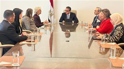 وزير الصحة يبحث مع نوفارتس وباير تعزيز صحة القلب في مصر - الخليج الان