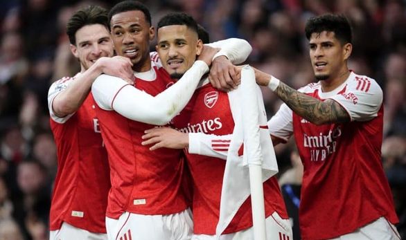 عاجل.. آرسنال بطلاً لـ الدوري الإنجليزي الممتاز على حساب مانشستر سيتي بعد غياب 22 عاما - الخليج الان
