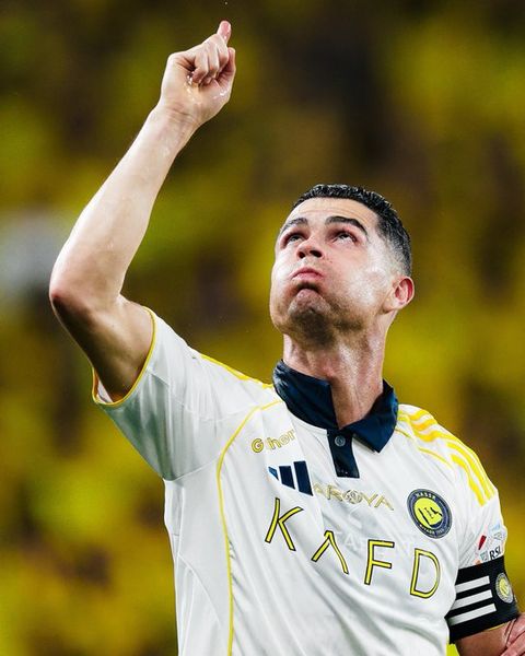 النصر ضد ضمك.. النصر بقيادة كريستيانو رونالدو بطلاً لدوري روشن السعودي بعد غياب 7 سنوات - الخليج الان