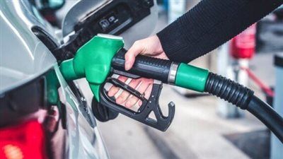 أسعار البنزين اليوم الجمعة.. تحديث جديد يهز الأسعار في المحطات - الخليج الان