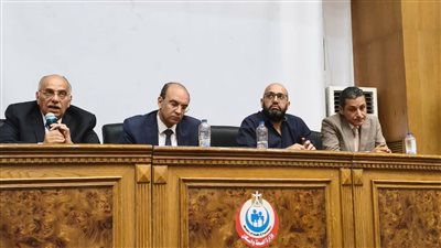 وزارة الصحة تناقش تطوير خدمات الطوارئ ورفع كفاءة التدريب الإكلينيكي - الخليج الان