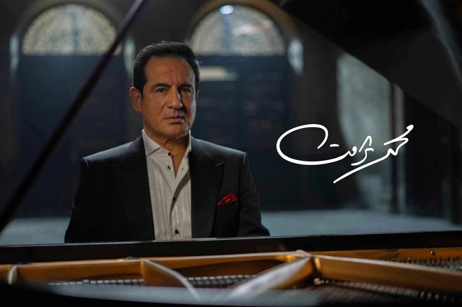 خرج من غرفة العمليات.. آخر تطورات الحالة الصحية للمطرب محمد ثروت - الخليج الان