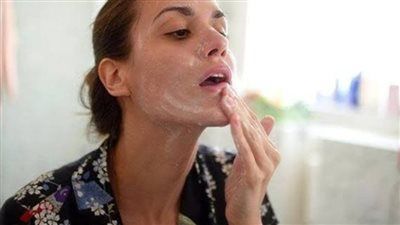 فرحك في العيد؟.. توقفي فورا عن عادات هدمر بشرتك - الخليج الان