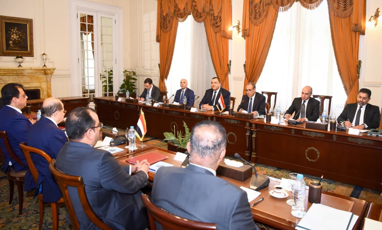 ​«الحوار الاستراتيجي المصري اليمني».. توافق حاسم على رفض عسكرة البحر الأحمر وحماية الملاحة - الخليج الان