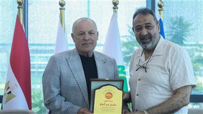 هاني أبو ريدة يستقبل مجدي عبد الغني رئيس جمعية اللاعبين المحترفين لمناقشة وبحث سبل التعاون بين الجانبين - الخليج الان