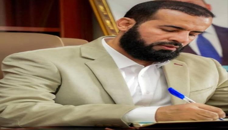 صحفيو أبين يثمنون اللفتة الإنسانية النبيلة للمحافظ الرباش
