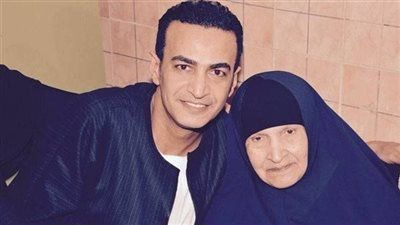 بتر كامل للساق اليمنى.. سمسم شهاب يعلن خضوع والدته لعملية جراحية صعبة - الخليج الان