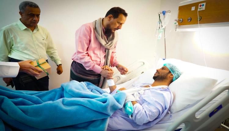 الوكيل سالم يكشف دلالات الزيارات الميدانية والإنسانية لمحافظ عدن