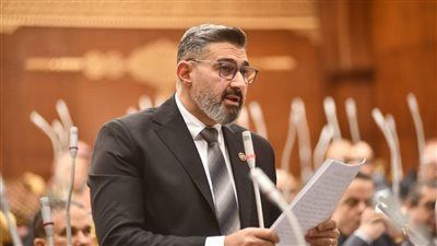 النائب ياسر جلال يتقدم بطلب بشأن تعطيل العرض المسرحي "الدحديرة" ويطالب بحماية الإبداع داخل الجامعات - الخليج الان
