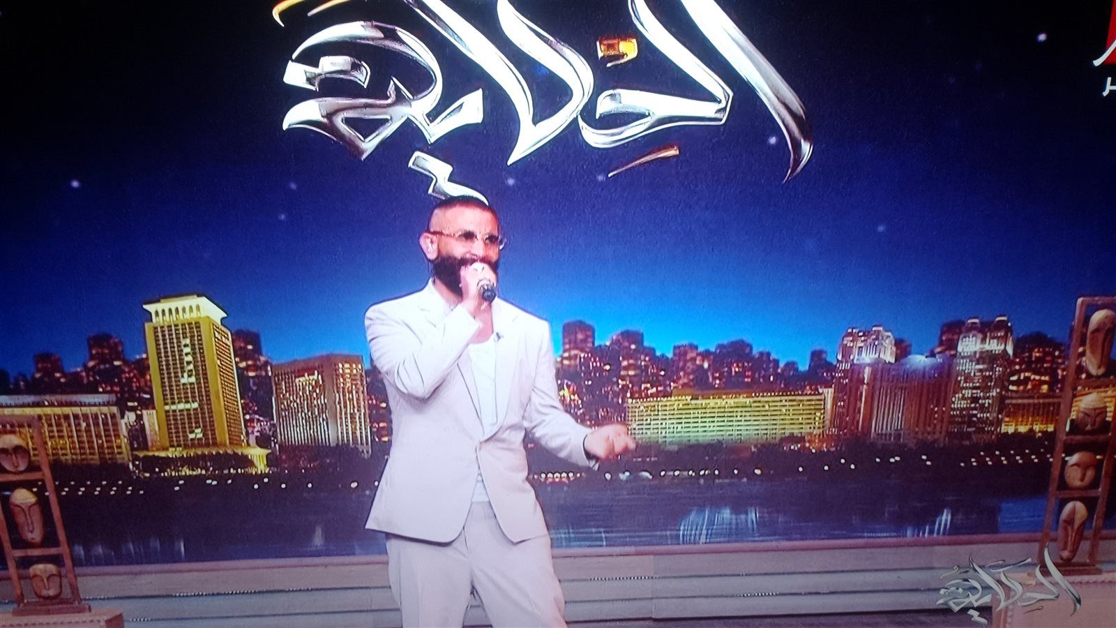 أحمد سعد: عاليا مراتي وبوست الطلاق بسبب ضيقتها وأنا أول من عمل ضفاير بدقنه - الخليج الان