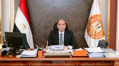 وزير العمل: الخميس 18 يونيو إجازة رسمية مدفوعة الأجر للعاملين بالقطاع الخاص بمناسبة رأس السنة الهجرية - الخليج الان