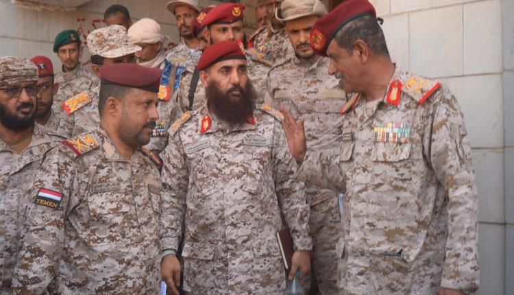 لجنة الدفاع تواصل إشرافها على الاستلام والتسليم في طور الباحة وتتفقد جبهات حيفان