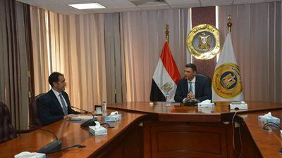 وزير الصناعة يبحث مع شركة جيد تكستايل إيجيبت خططها للتوسع في السوق المصري - الخليج الان