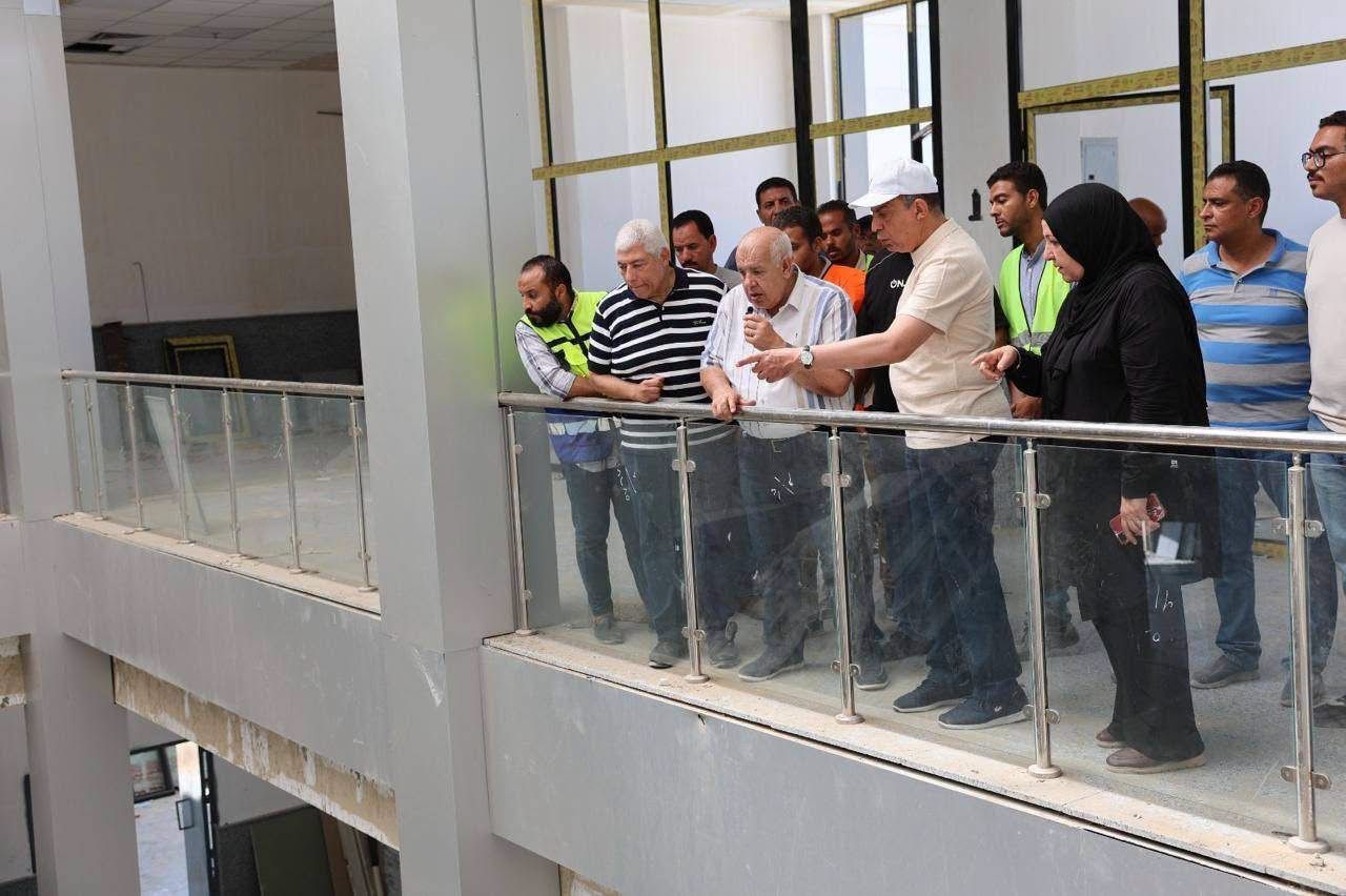 محافظ المنيا يتفقد توسعات الموقف الإقليمي باستثمارات 500 مليون جنيه لخدمة 20 ألف مسافر يوميًا - الخليج الان